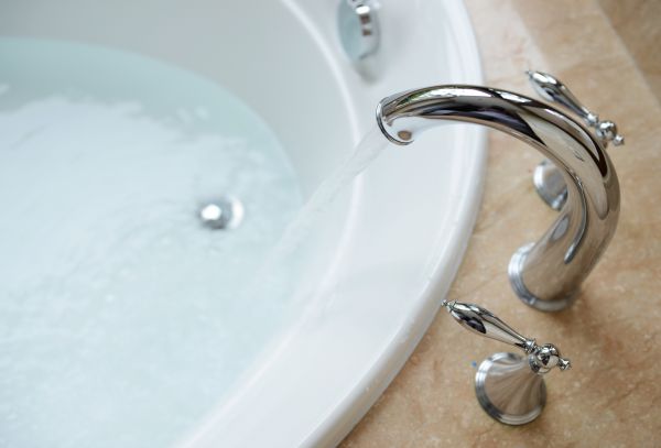 Cost of Tub Faucet Replacement in Mesa